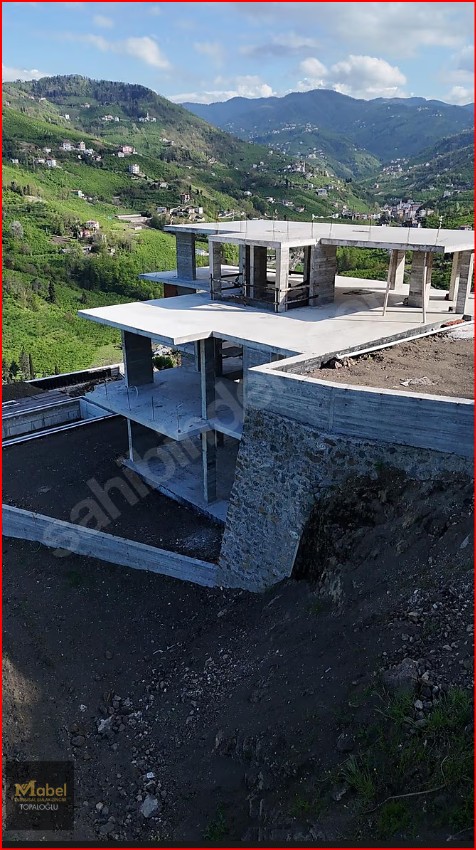AKÇAABAT KAYALARDA ARSA